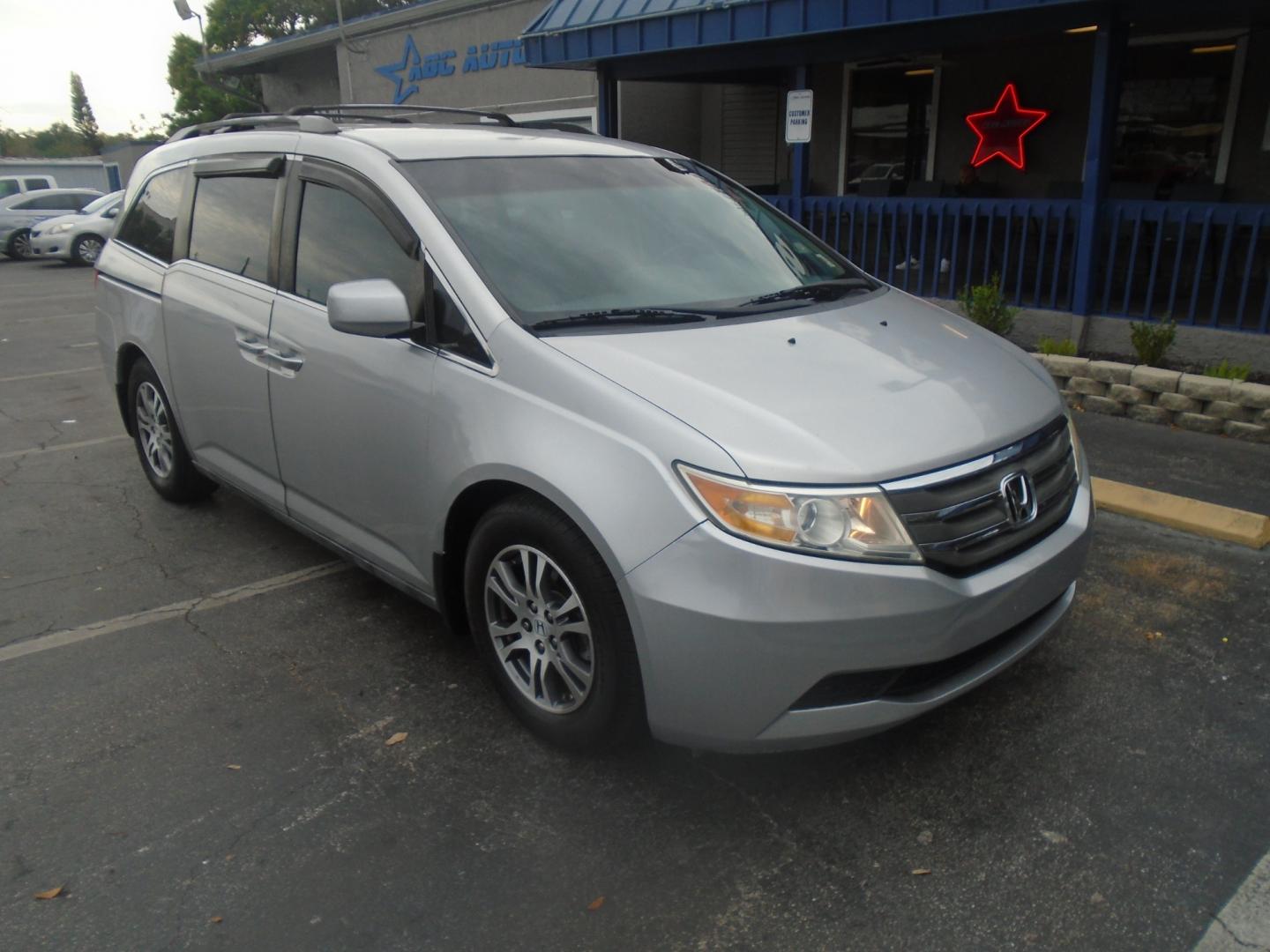 2011 Honda Odyssey EX (5FNRL5H46BB) with an 3.5L V6 SOHC 24V engine, 5-Speed Automatic transmission, located at 6112 N Florida Avenue, Tampa, FL, 33604, (888) 521-5131, 27.954929, -82.459534 - Photo#2